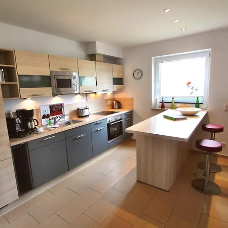 Huegel Maisonette アパート Göhren-Lebbin